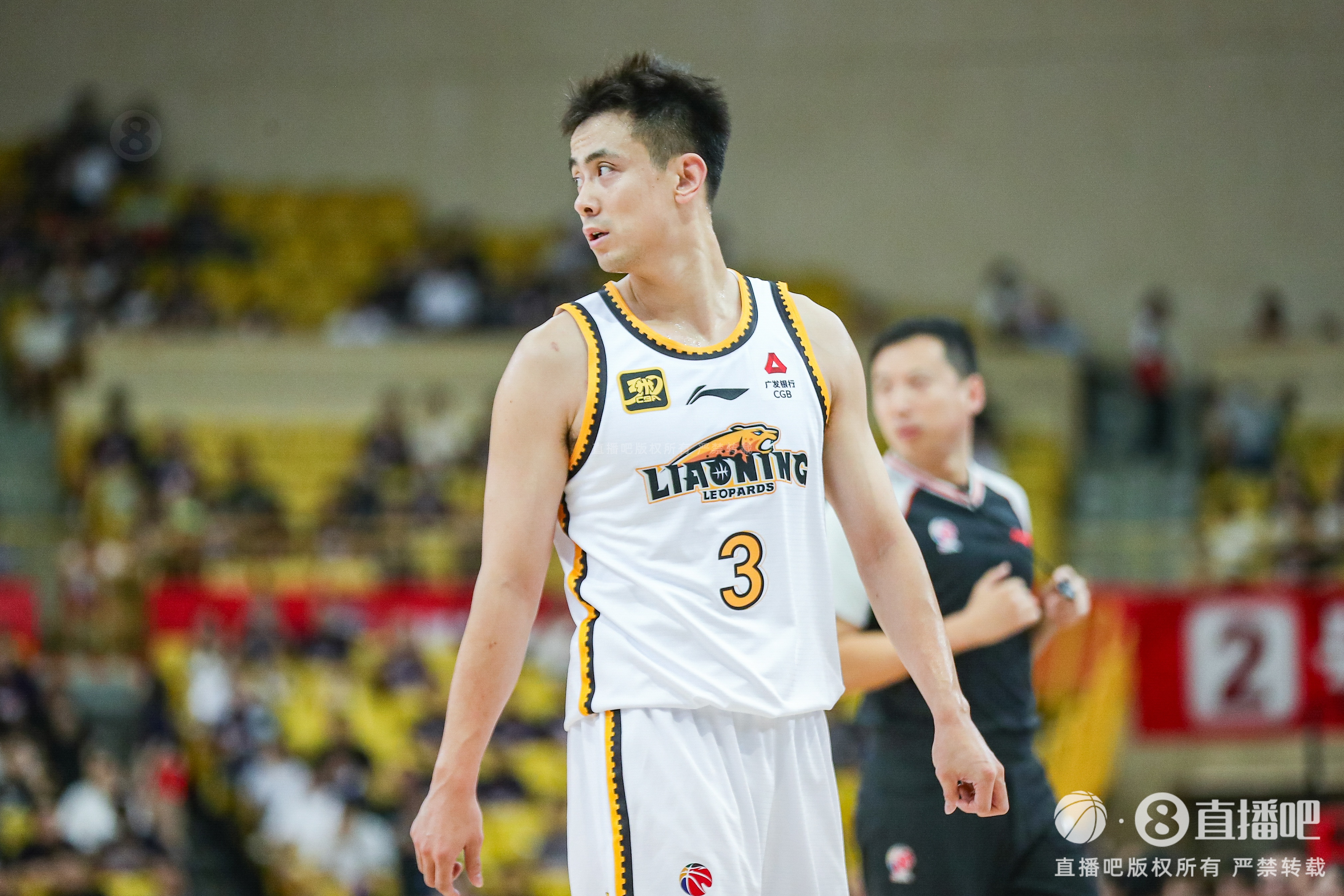 官方通告：赵继伟左侧大腿肌肉拉伤 恢复方案待详细检查与评估