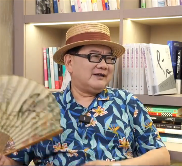 曹可凡回应网友制作鬼畜唱戏视频恶搞 ：无所谓 不陷入自证坑里