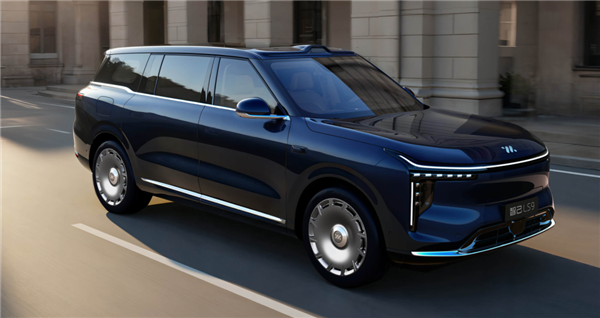 32.28万买智己LS9 除了洗澡还能干啥