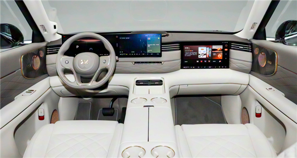 32.28万买智己LS9 除了洗澡还能干啥