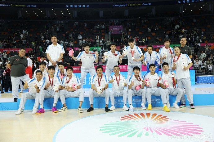 夺得银牌！陆文博：浙江篮球 步履不停 我们下届全运会见