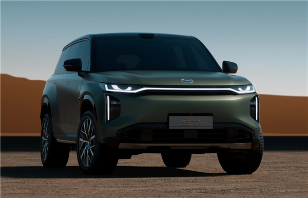 车主称传祺向往S7座椅变形 4S店:你太胖了 应该减肥