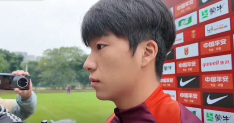 李镇全：铜梁龙成功冲超非常开心 对韩国做好自己、全力以赴