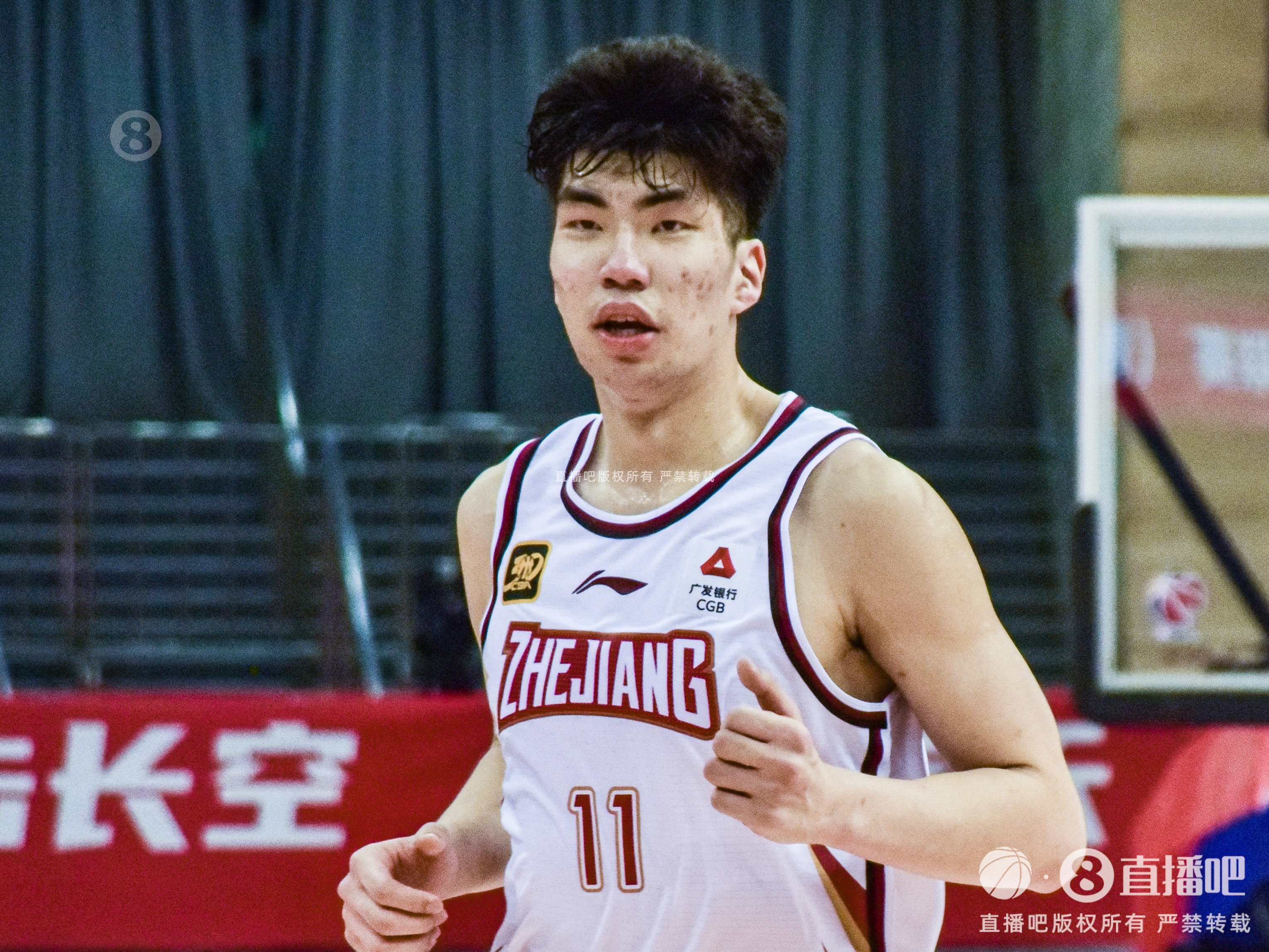 余嘉豪：国内很难接触到高强度的竞争 盼找到应对国际级对手方法