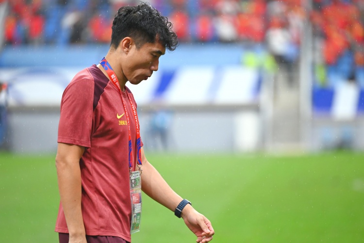 足球报：郑智接手西海岸可能性最大，但尚未最终敲定