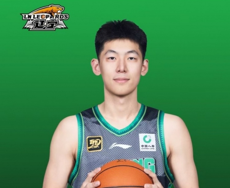 全运会男篮U22以下组1/4决赛辽宁不敌上海 张陈治锋27分23板5帽