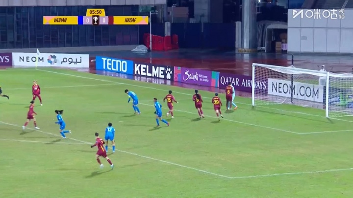 武汉女足错失梦幻开局！对手开场47秒手球送点，马君罚失