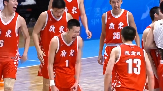 恭喜！广东U18男子全运队击败山东夺得冠军 王洪泽15分张博源31分