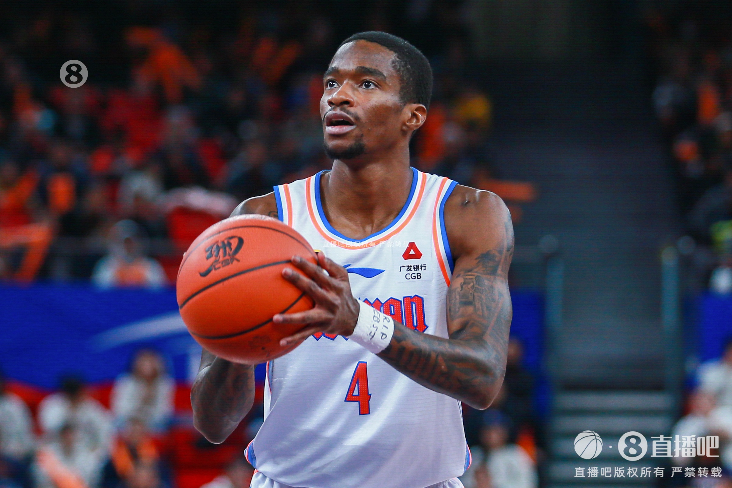 上赛季场均36分斩获得分王！媒体人：萨姆纳已经被订了