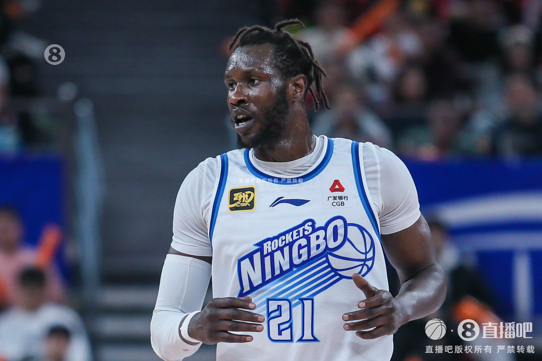 上赛季场均12分8板！媒体人：北京首钢将签下芒格·马帝昂