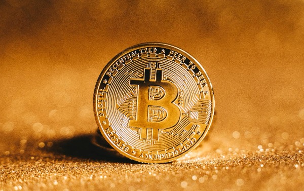 1763637589453487.jpeg bitcoin-price-调整为中尺寸.jpeg