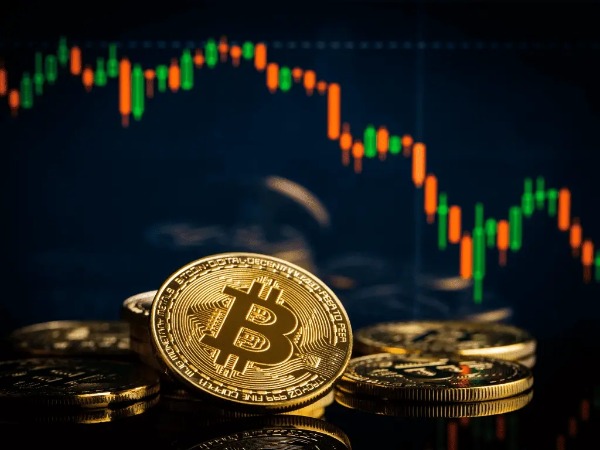 1763637264136741.jpeg bitcoin-cover.webp-调整为中尺寸.jpeg