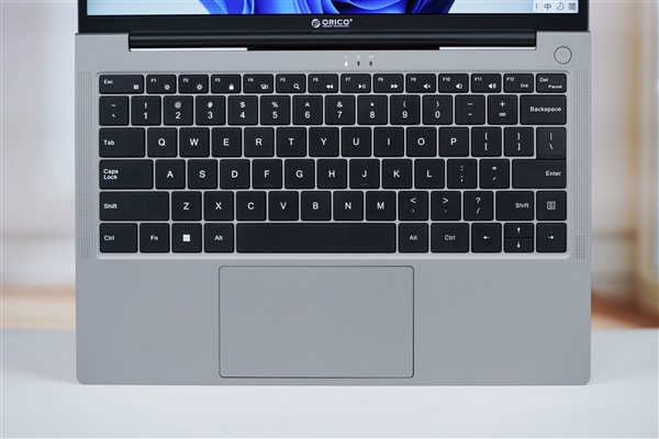 首发仅2899元 奥睿科Obook超能笔记本图赏