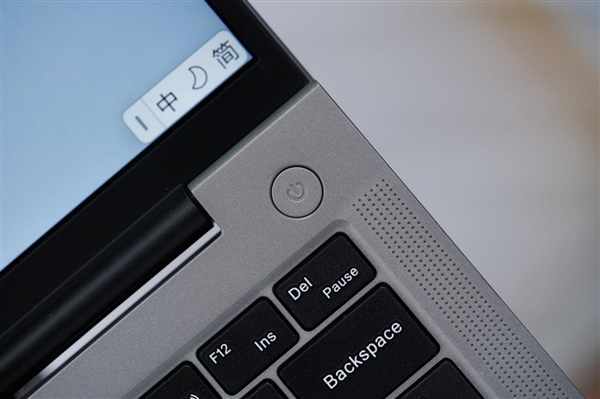 首发仅2899元 奥睿科Obook超能笔记本图赏