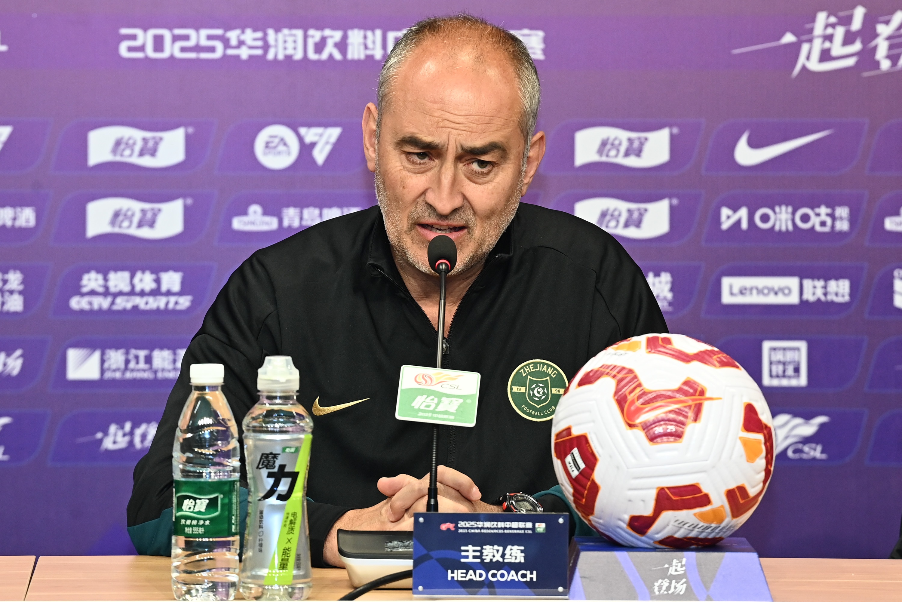 卡内达：刘浩帆韧带出现伤病，汪士钦遭受舆论压力需要心理疏导