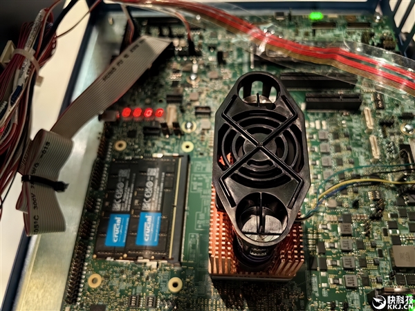 Intel Panther Lake突然开卖！不过是工程样品