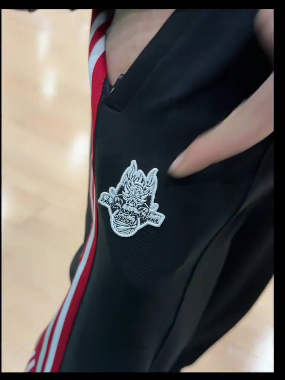 老六：咱第一次打CBA，寄什么穿什么吧@山东高速篮球俱乐部