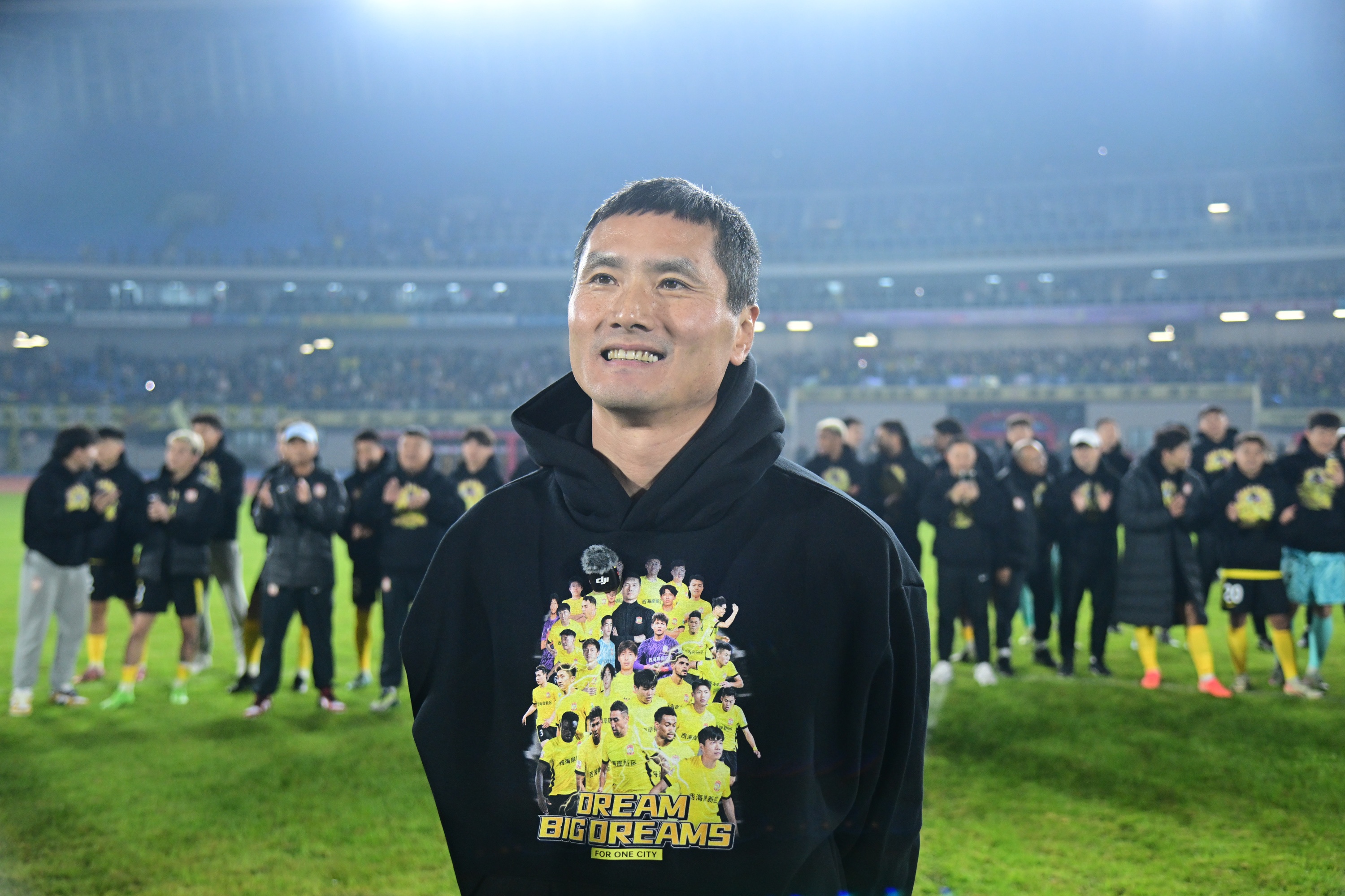 西海岸董事长：祝邵佳一带领国足取得好成绩，希望球迷能多多包容