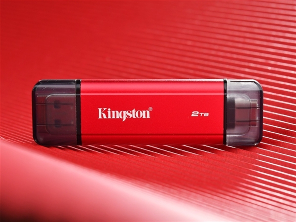 金士顿Dual Portable双接口移动固态硬盘上手：速度起飞 达到1050MB/s