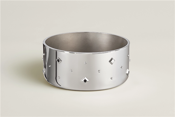 100%不锈钢、法国制造 爱马仕上架新款狗碗:售价超2万元