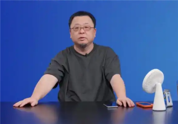 罗永浩透露华杉录音内容：说收了人家那么多钱 要表现自己讲义气