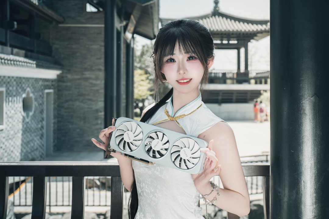 谁能封神？2025 年度游戏&显卡回顾