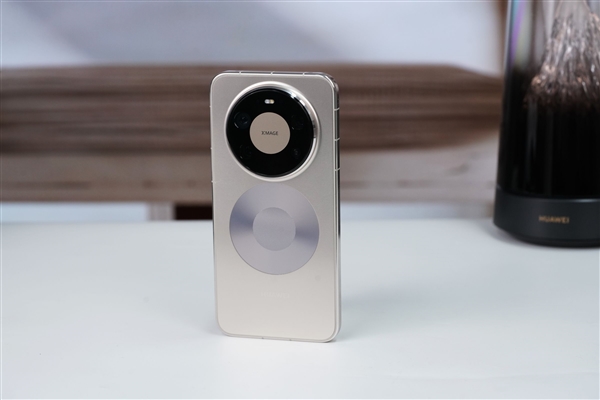 首发麒麟9030 Pro!华为Mate 80 Pro Max图赏