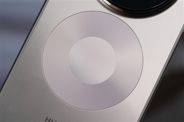 首发麒麟9030 Pro!华为Mate 80 Pro Max图赏