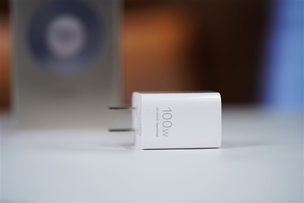 首发麒麟9030 Pro!华为Mate 80 Pro Max图赏