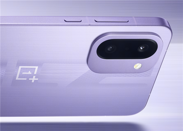 一加Ace 6T首销10分钟卖爆！打破今年同档机型全天销售纪录