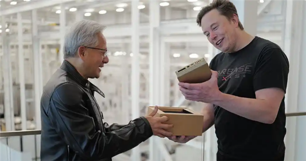 黄仁勋透露“心酸往事”：NVIDIA首款AI超算只有马斯克敢下单