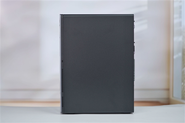 设计师、玩家一台就够了!联想GeekPro设计师台式机图赏