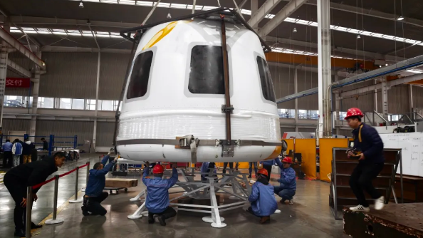 中国商业载人航天关键一步!穿越者壹号载人飞船试验舱进入总装阶段