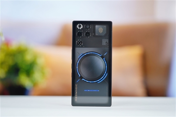 红魔11 Pro+ 24GB+1TB版本官宣12月9日开售：7699元 限量