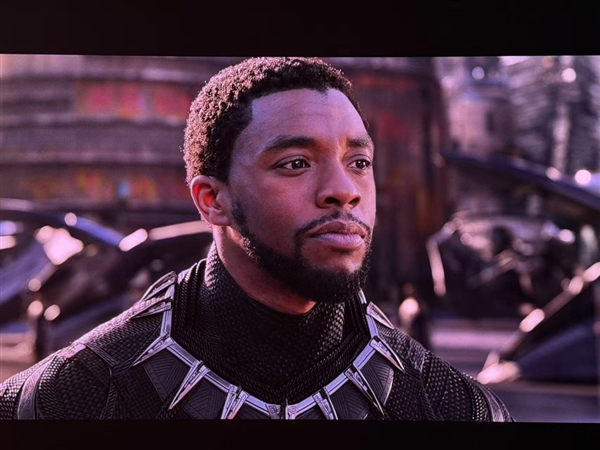 当贝S7系列新固件升级：8档可变光圈重新定义投影画质天花板！