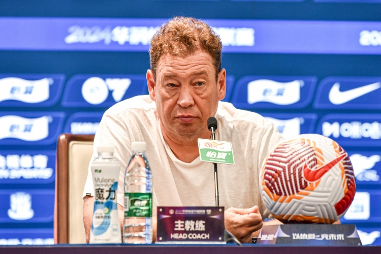 斯卢茨基：对广岛的比赛很重要，会尽力打好每一场亚冠来提升排名