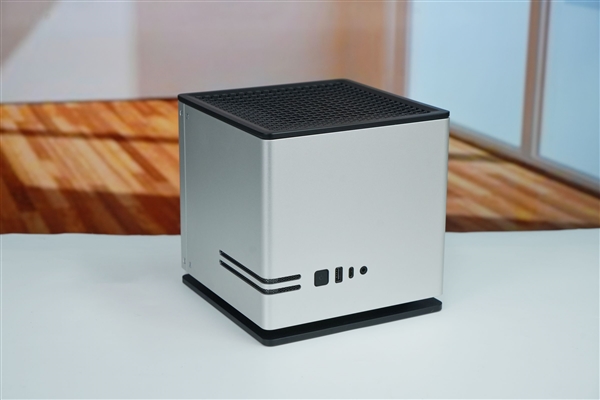 全球首个液冷迷你机！abee AI Station 395 Max工作站图赏