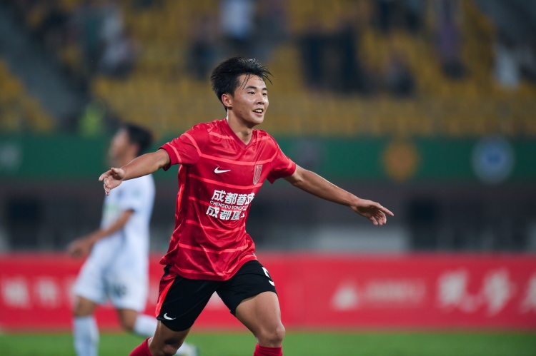 未来可期！16岁前锋帅惟浩身价涨至22.5万欧 蓉城国内球员第4高