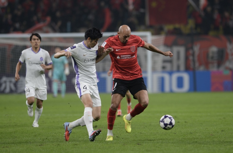 记者：不管客战神户赛果如何，必须承认蓉城是中超外战绝对的标兵