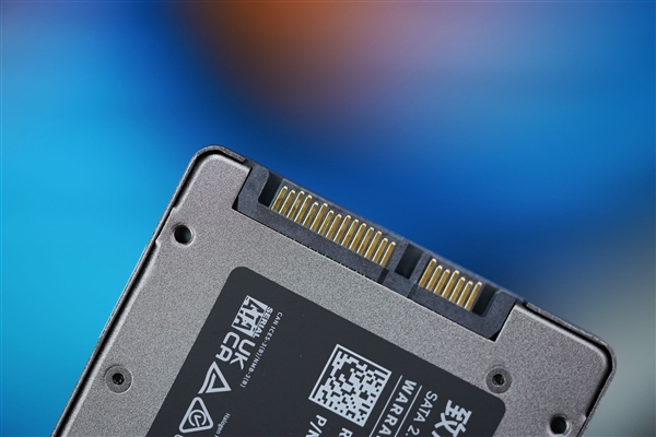 长江存储原厂颗粒！致态小翼S001 1TB SSD图赏