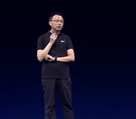 地平线副总裁苏箐给智驾“浇冷水”:自动驾驶行业的苦日子要来了