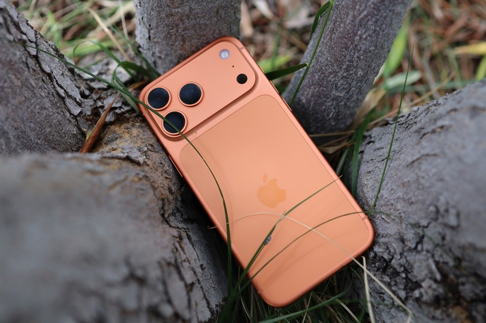 友商纷纷跟进Pro Max机型：明年扎堆亮相 向苹果看齐