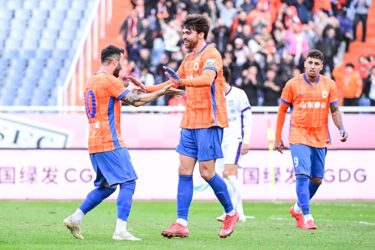 泰山冬训期要在技战术层面补“短板”，体能方面要敢于苦练和狠练