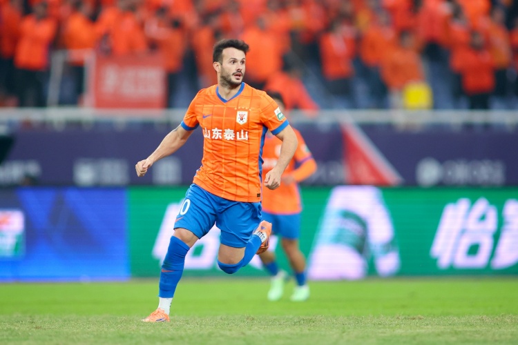 泰山队刊：种种迹象表明，瓦科留队的可能性非常大