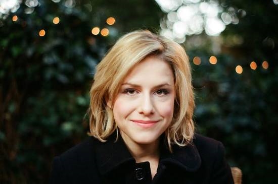 新《古墓丽影》劳拉演员公布:颜值超高的美女Alix Wilton Regan