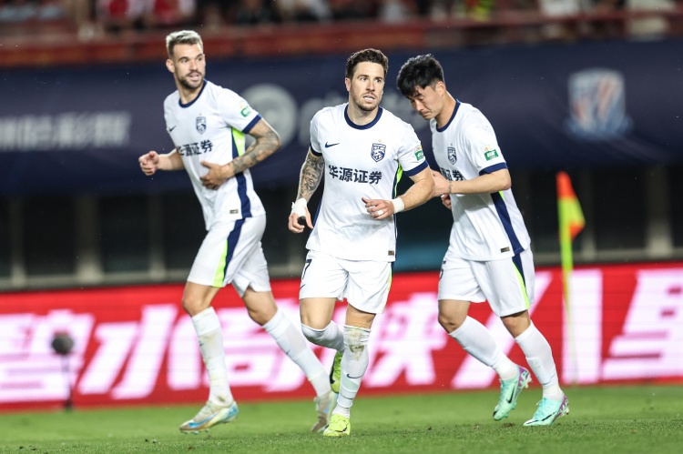 国际足联官网显示，关于武汉三镇的转会禁令已全部清零