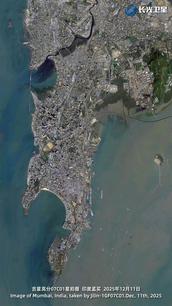 卫星眼中的印度大城市孟买:上海果然不如它!