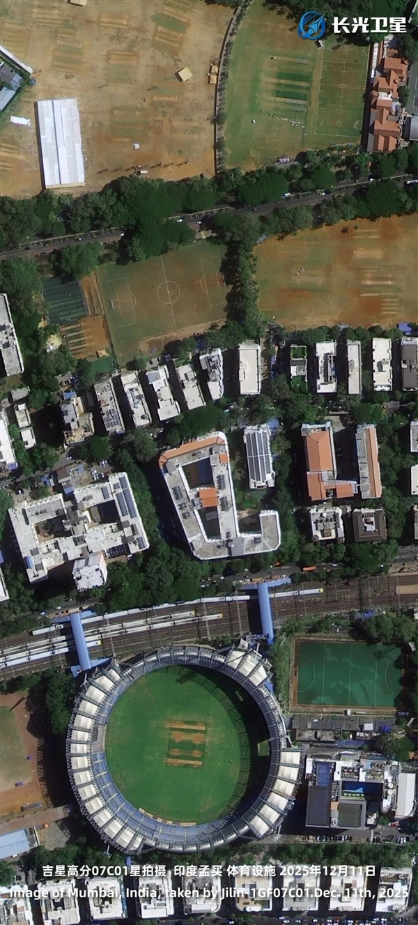 卫星眼中的印度大城市孟买:上海果然不如它!