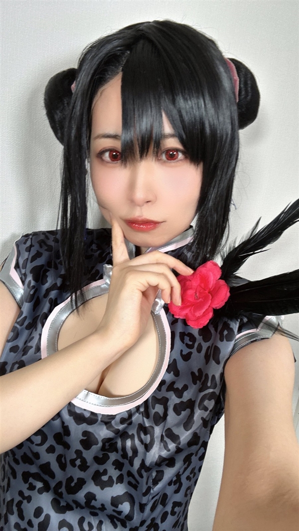 日本美女Cos《生化危机》艾达王美图:还原度极高