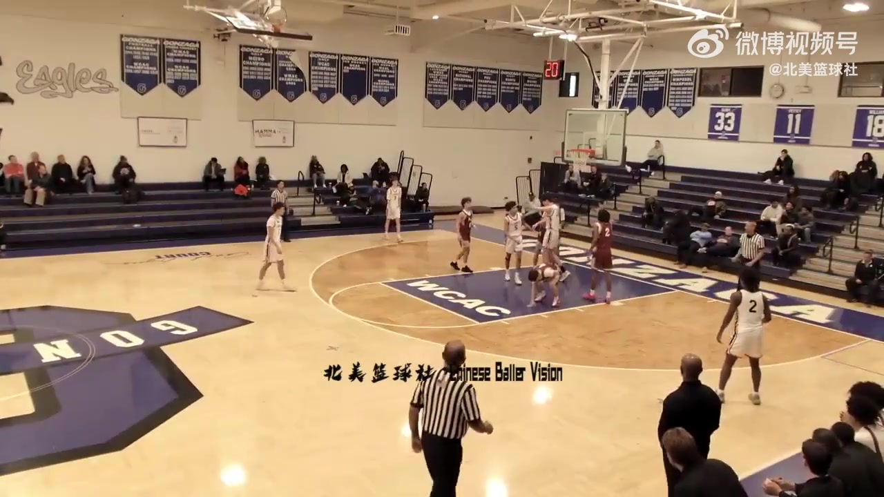 美高常规赛-郇斯枫全场5投3中&罚球8中4 得到10分11板1助1断1帽